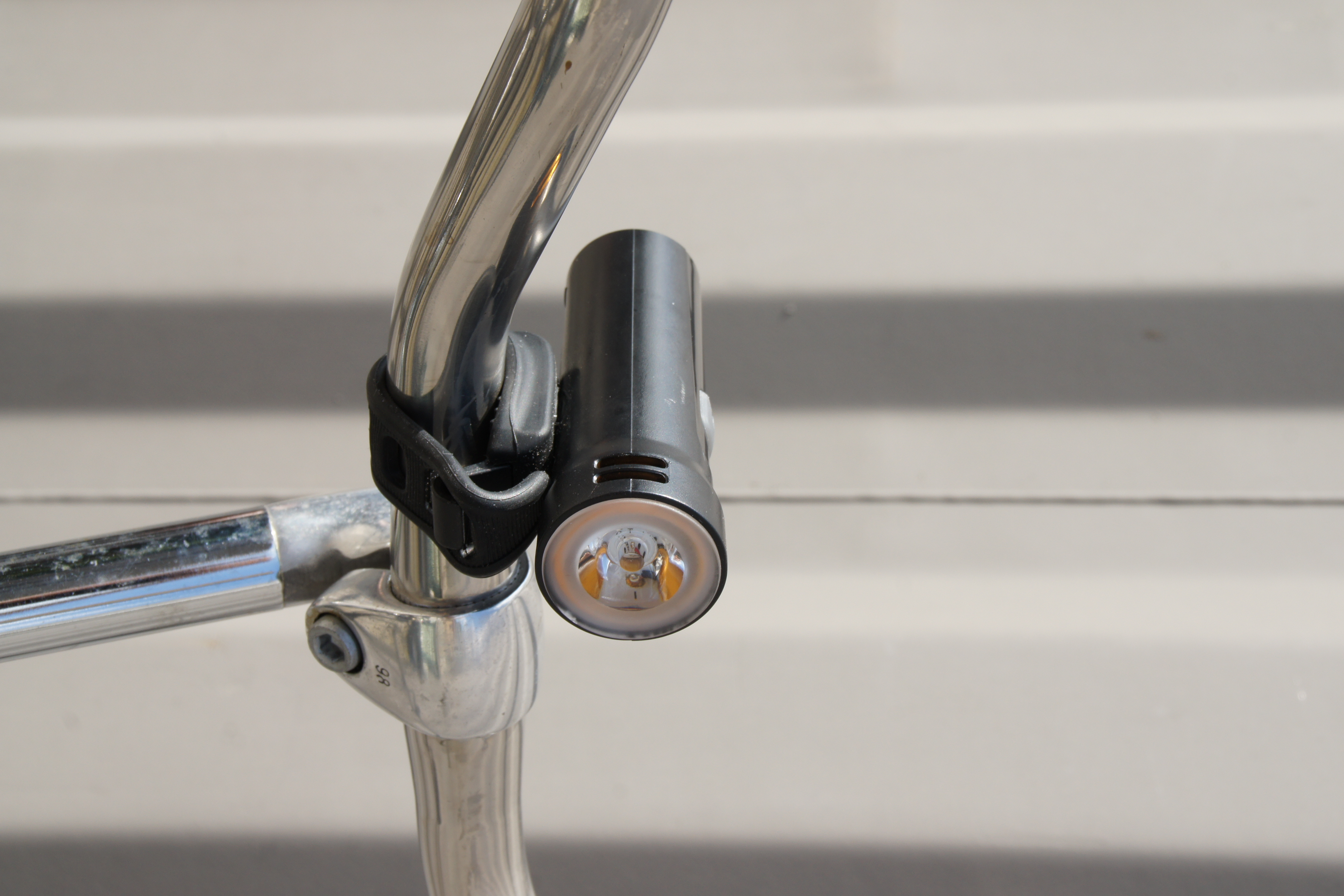 Urban Proof | LED-koplamp | 320 lumen | USB-oplaadbaar