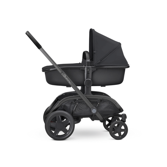 Quinny Hux Travelcot Black on Black
