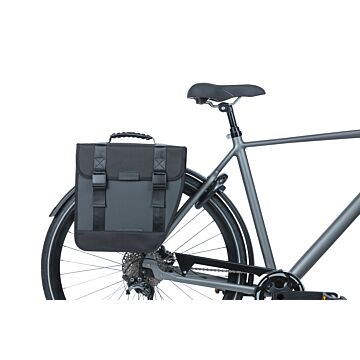 Fietstas Basil Tour Waterproof Right 14 liter 34 x 14 x 34 cm  - zwart