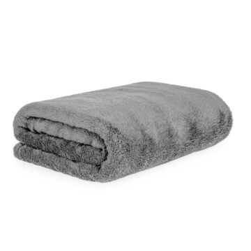 HOMLA grijze fleecedeken, pluizig en warm - voor de bank, bank en bed, gezellige deken, bankdeken, onderhoudsvriendelijk 150 x 200 cm, grijs