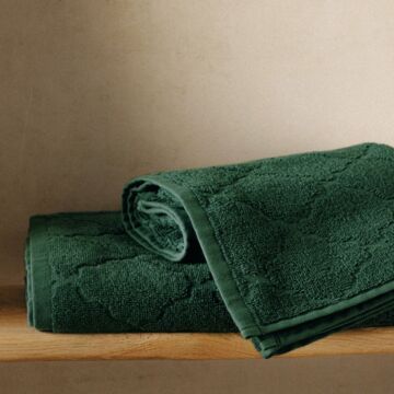 HOMLA Samine handdoek 50x90 cm - 100% katoen 500g/m² - zeer absorberende, zacht aanvoelende handdoek, sneldrogend, haardoek - groene handdoek