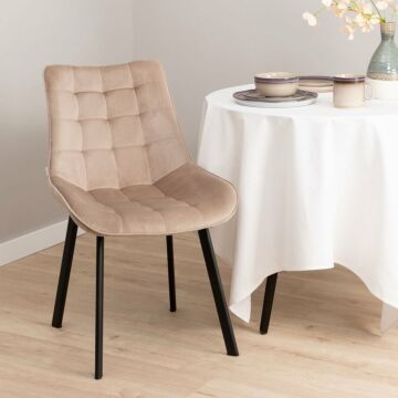 HOMLA Colin stoel met aantrekkelijke stof en zwarte poten - stoel voor eetkamer keuken woonkamer - comfortabel en praktisch - duurzaam materiaal - functioneel designelement - beige 53x61x83 cm
