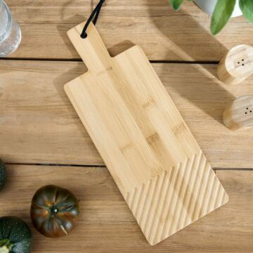 HOMLA Bambou serveerplank van bamboe - snijplank met kaasmes - kaasplank serveerschaal - voor kaassnacks hapjes - praktisch handvat - 38x15cm