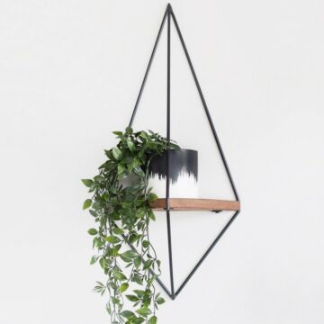 Asir Pipe Shelf. 100% SPRUCE WOOD. Frame: 100% METAL. Width: 60 cm  Height: 23 cm  Depth: 15 cm 