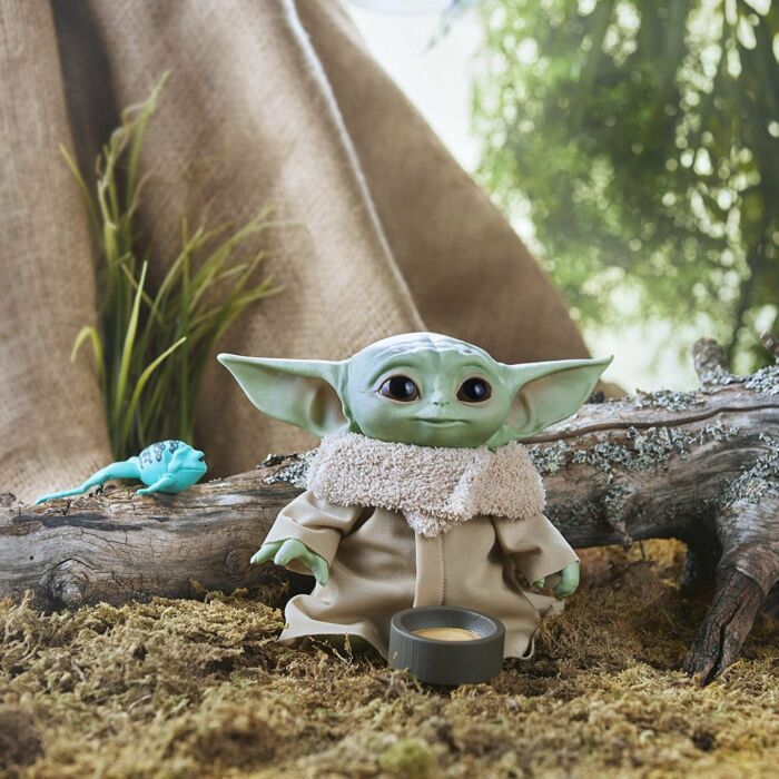 Hasbro | Knuffelspeelgoed The Child | Geluiden en accessoires