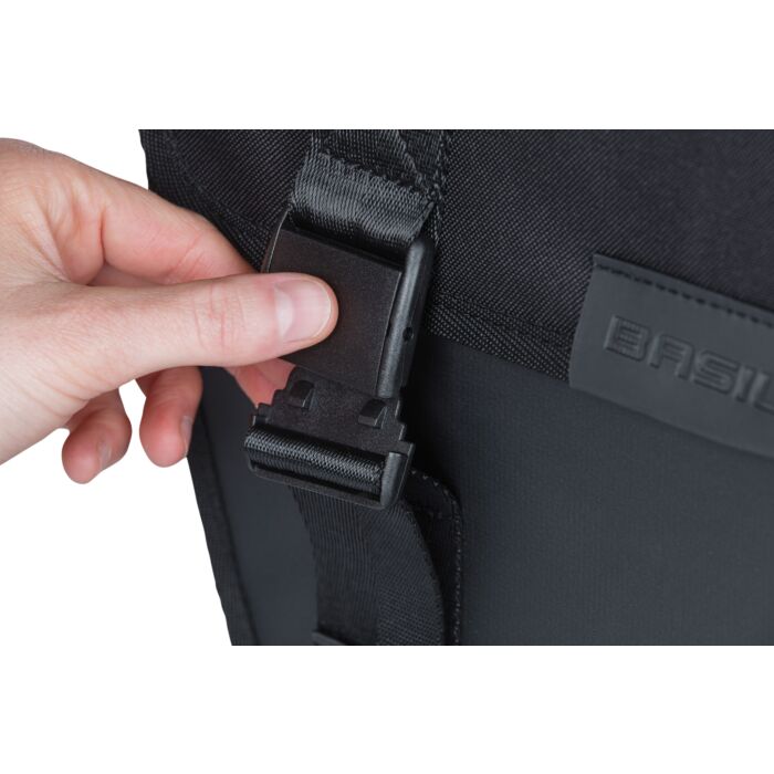 Basil Tour | Dubbele Fietstas | Waterdicht - 28 Liter - Zwart