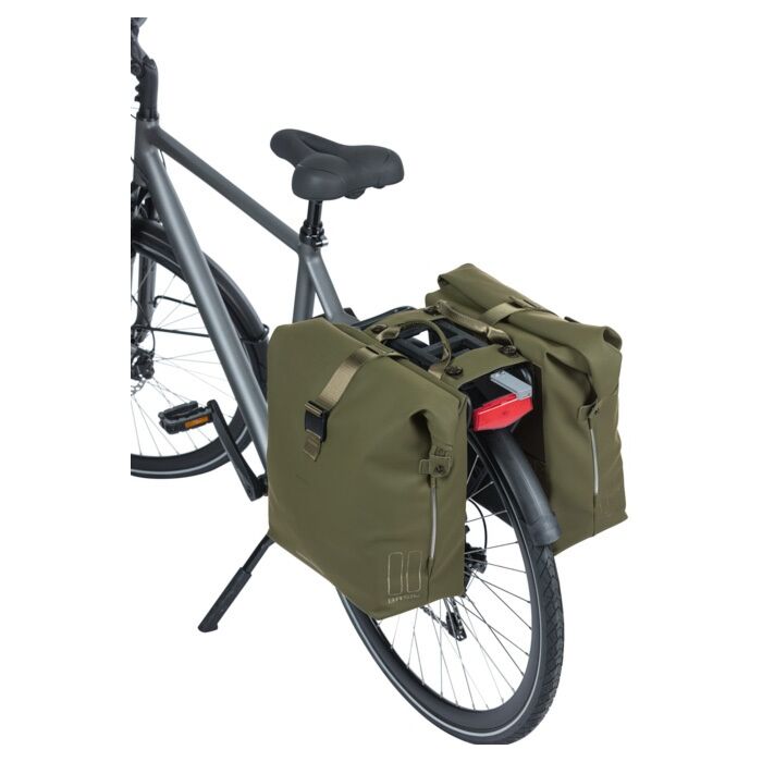 Basil | Dubbele Fietstas SoHo Nordlicht MIK | 41 liter | Mosgroen