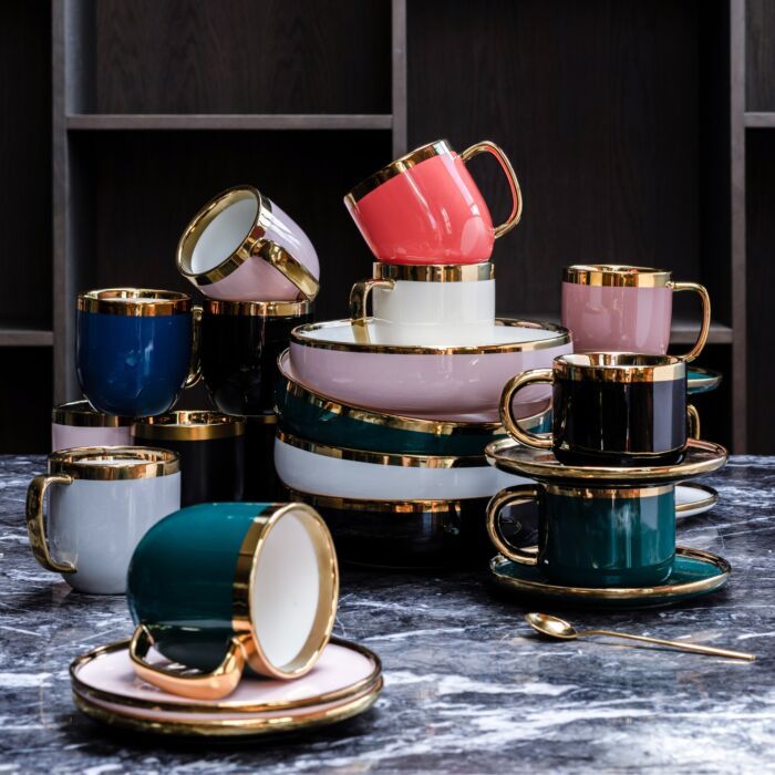 HOMLA Sensorische Beker met Gouden Decoratie – Porseleinen Thee- en Koffiemok 0,28 L, Zwart/Goud