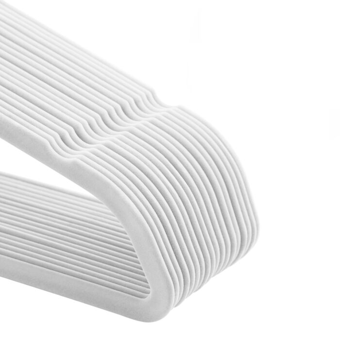 Hoppa! Set van 50 anti-slip fluwelen kledinghangers │ 0,6 cm dik │ ruimtebesparend │ 360° draaibare haak │ 45 cm │ Voor jassen, mantels, rokken, hemden en broeken