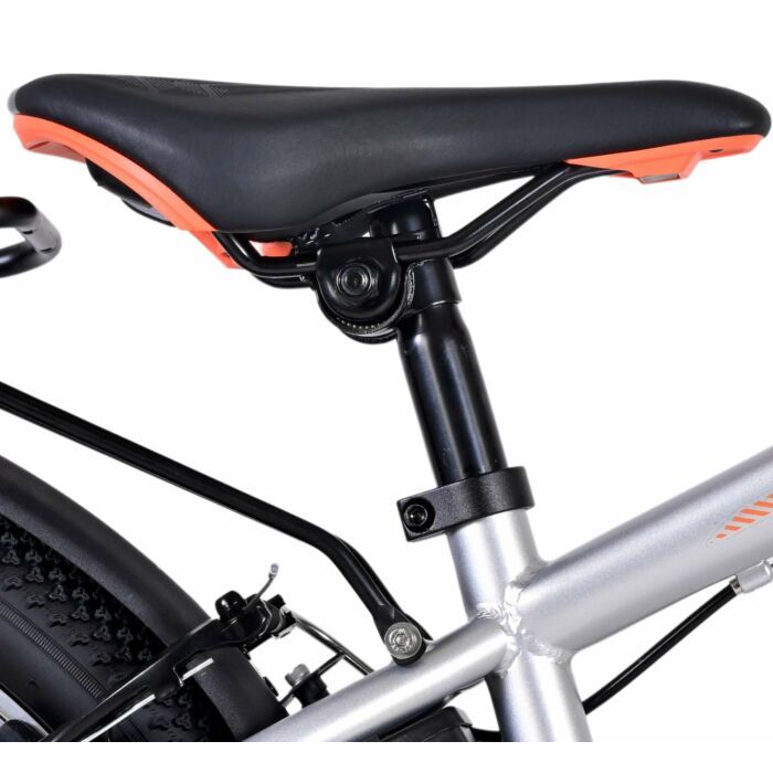 Volare Cross Kinderfiets - Jongens - 24 inch - Zilver - 18 versnellingen - Twee handremmen (22545)