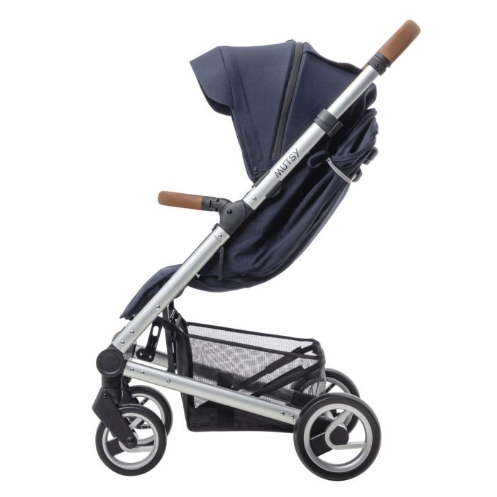 Mutsy Nexo Kinderwagen Freizeit Navy Silbernes Gestell
